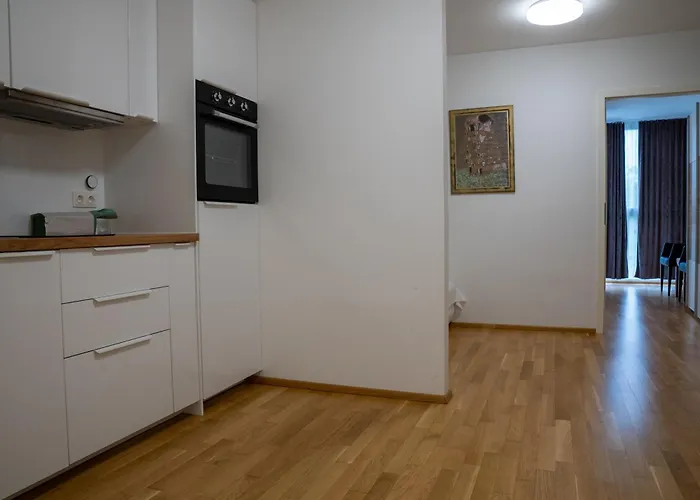 - Restaurant Valley Rose Готель